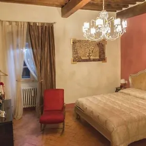 la-terrazza-poppi.it-tuscanyhotel.com/
